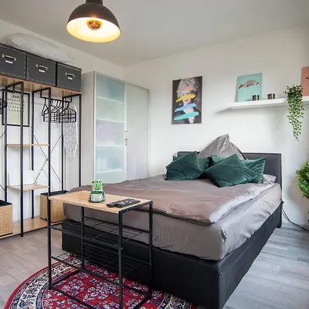 Studio Verde / City-central / Oldtown / Balcony Apartment *
